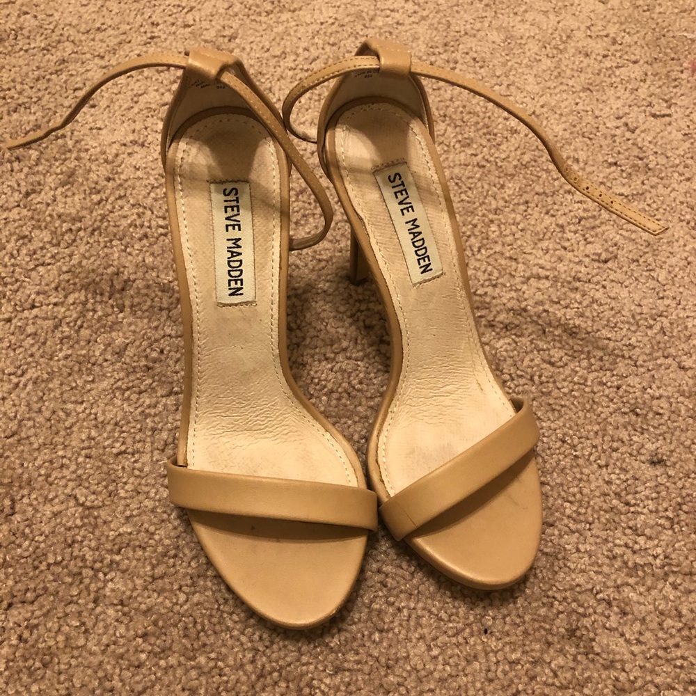 Steve Madden nude heels